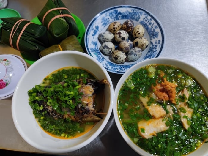 Bánh canh cá lóc Huế