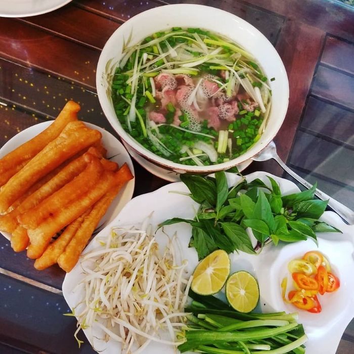 Món phở Huế