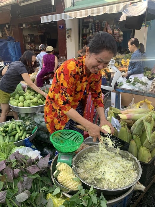 Chợ Bà Hoa