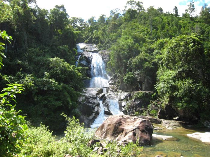 Thác Khe Vằn