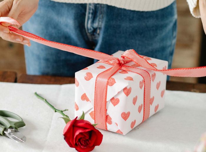 Tặng quà Valentine cho bạn gái