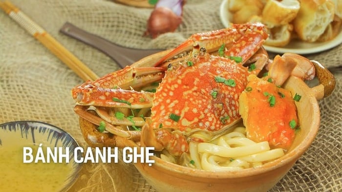 Đặc sản bánh canh ghẹ của Hà Nội