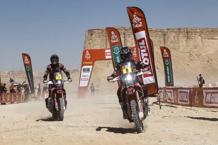 Ricky Brabec của Monster Energy Honda giành chiến thắng tại giải Dakar Rally 2020.