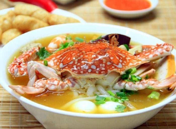 Đặc sản bánh canh ghẹ của Hà Nội