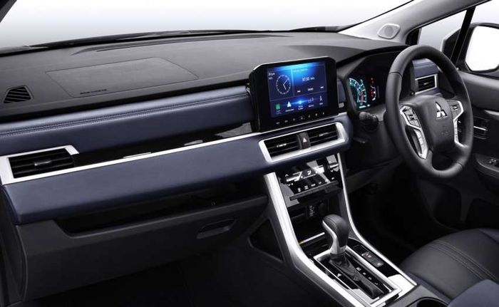Mitsubishi Xpander Cross 2023 ra mắt, có giá khoảng 492 triệu đồng
