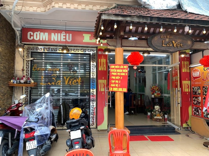 Cơm niêu Huế