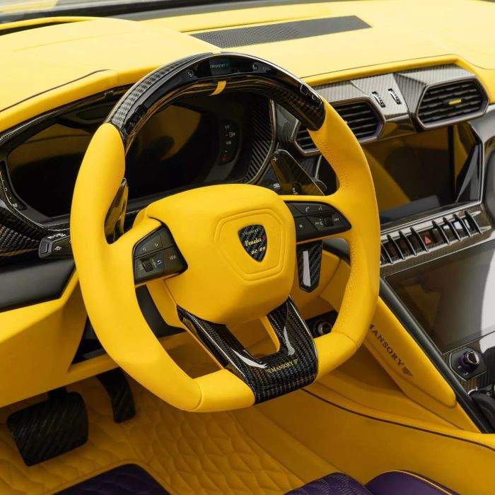 Thưởng thức vẻ táo bạo và hoang dã của Lamborghini Urus bản độ Mansory