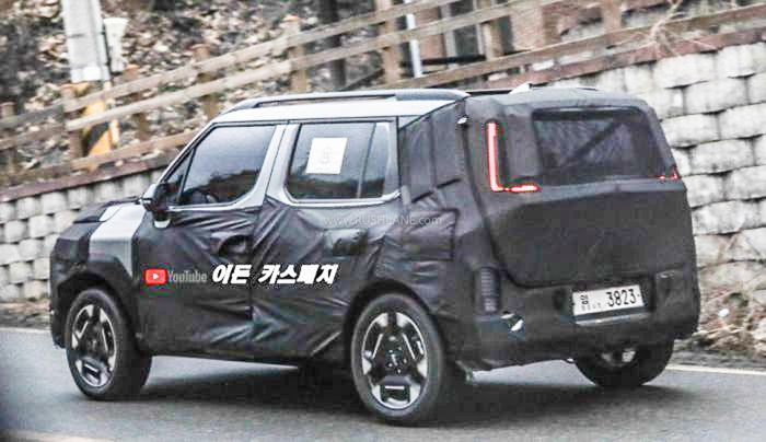Kia Clavis tiếp tục xuất hiện với thiết kế ấn tượng 2024-kia-clavis-suv-spied-led-front-rear-6.jpg
