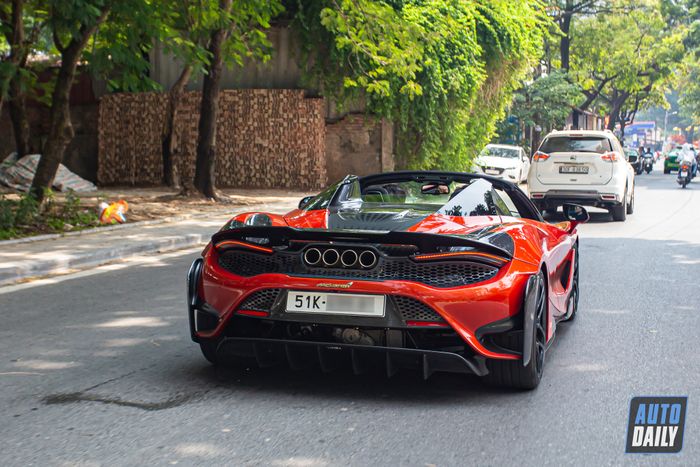 Xem gần chiếc McLaren 765LT Spider, trị giá hơn 30 tỷ, độc nhất tại Việt Nam