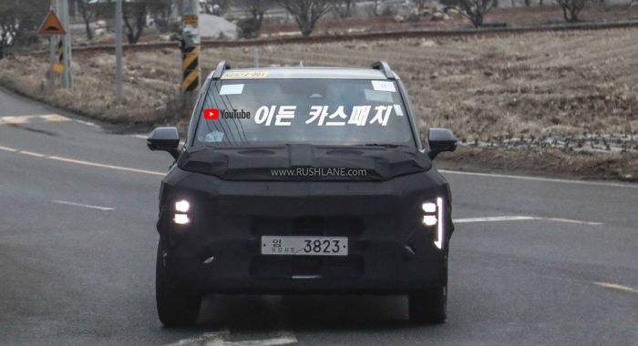 Kia Clavis tiếp tục xuất hiện với thiết kế ấn tượng 2024-kia-clavis-suv-spied-led-front-rear-9.jpg