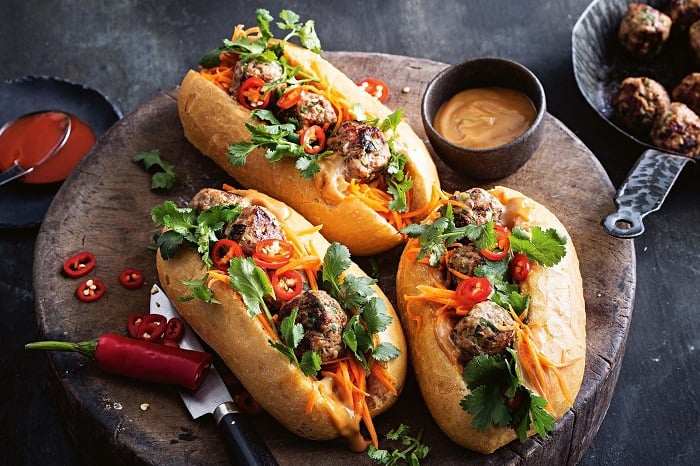 Bánh mì phong cách Hội An