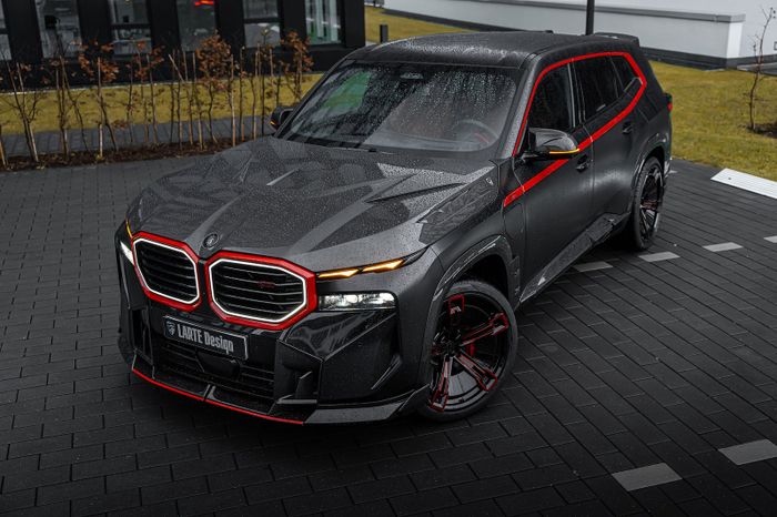 BMW XM Label Red thêm phần ngầu với bộ body kit làm từ sợi carbon 1214115.jpg