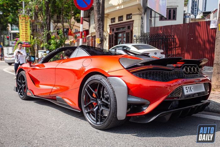 Xem gần chiếc McLaren 765LT Spider, trị giá hơn 30 tỷ, độc nhất tại Việt Nam