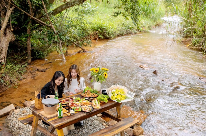 Nhà Bên Suối - Điểm đến lý tưởng cho những tâm hồn muốn tìm về bình yên