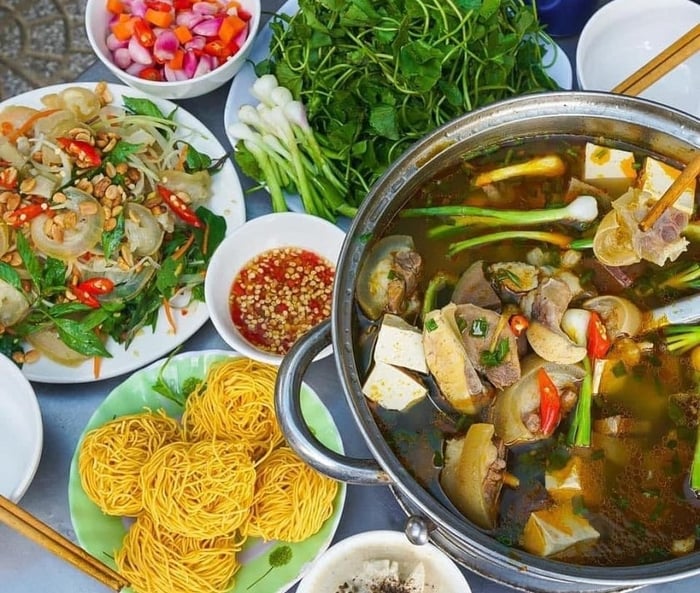 Lẩu bò Đà Nẵng