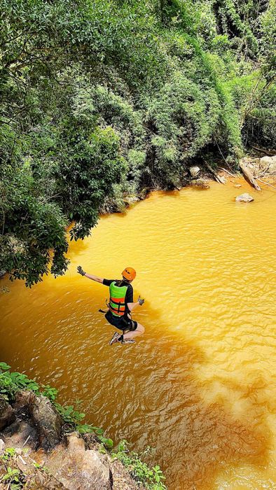 Trải nghiệm Trượt thác Đà Lạt là một trải nghiệm thú vị mà bạn không nên bỏ lỡ.