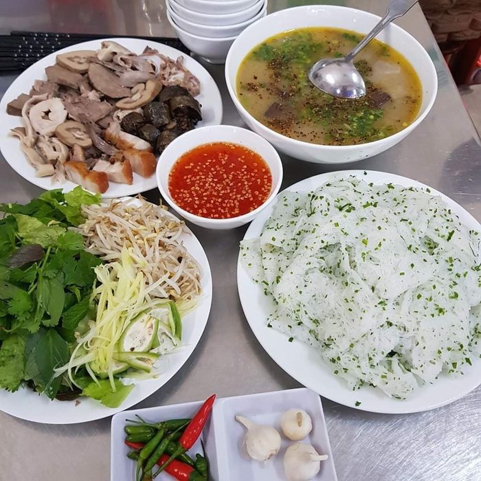 Bánh hỏi cháo lòng