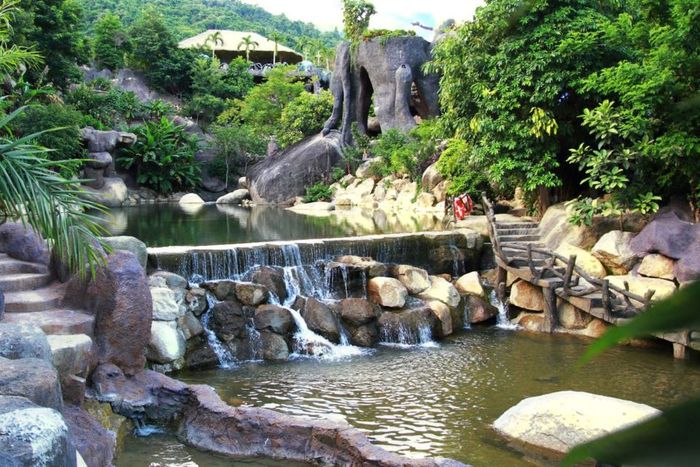 Tắm Onsen tại Suối khoáng nóng Núi Thần Tài – Đà Nẵng số 8