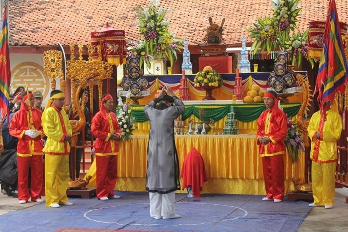 Bầu không khí trang nghiêm trong buổi khai hội của lễ hội Minh Thề Hải Phòng. Ảnh: Báo Văn Hóa