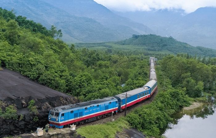 Di chuyển bằng tàu hỏa đến Bình Định