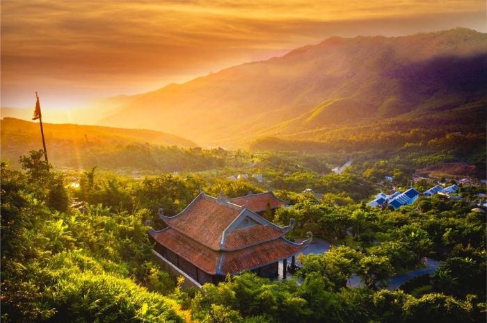 Tắm Onsen tại Suối khoáng nóng Núi Thần Tài – Đà Nẵng 6