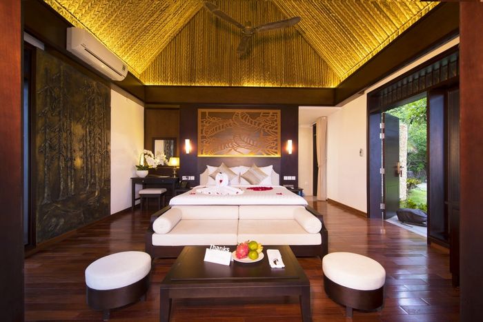 Khách sạn Hòn Tằm Resort