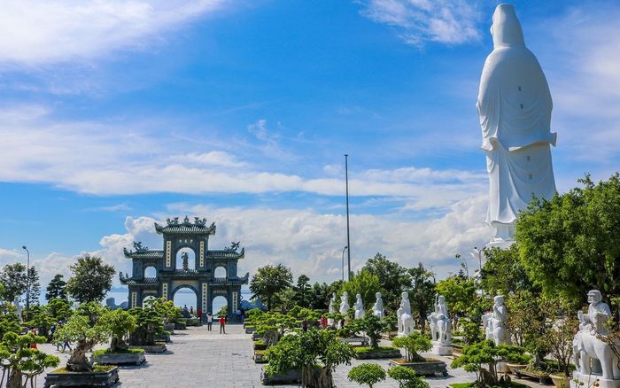 ``Ghé thăm chùa Linh Ứng - Điểm du lịch tâm linh tại Đà Nẵng 2``