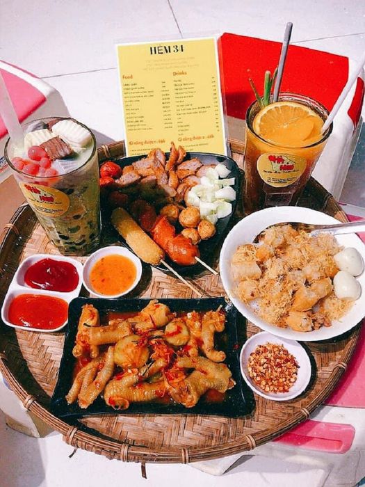 Tổng hợp top 5 địa điểm để bạn thưởng thức cháo quẩy sườn sụn chuẩn vị Đà Nẵng 6