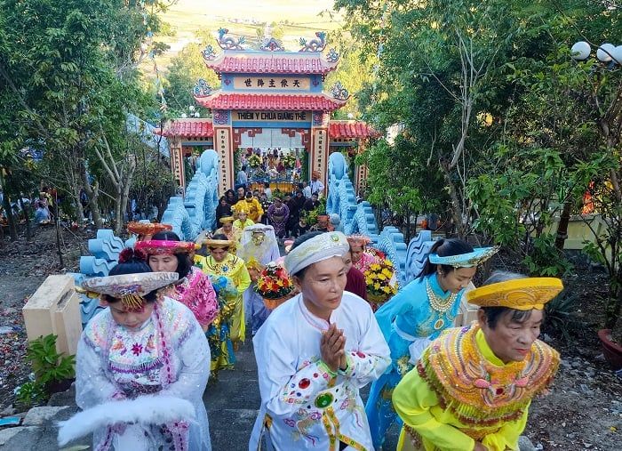 Lễ hội Am Chúa là một dịp quan trọng để người dân Nha Trang tưởng nhớ công đức của Thiên Y A Na Thánh Mẫu.