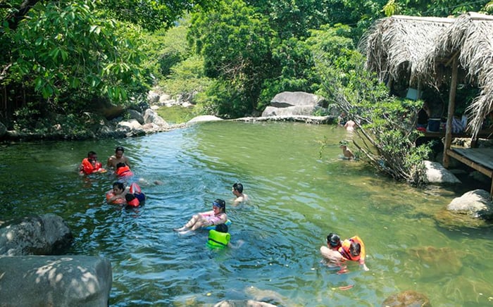 Khám phá Khu du lịch Suối Lương Đà Nẵng – Một điểm đến trữ tình và nên thơ dưới chân đèo Hải Vân.