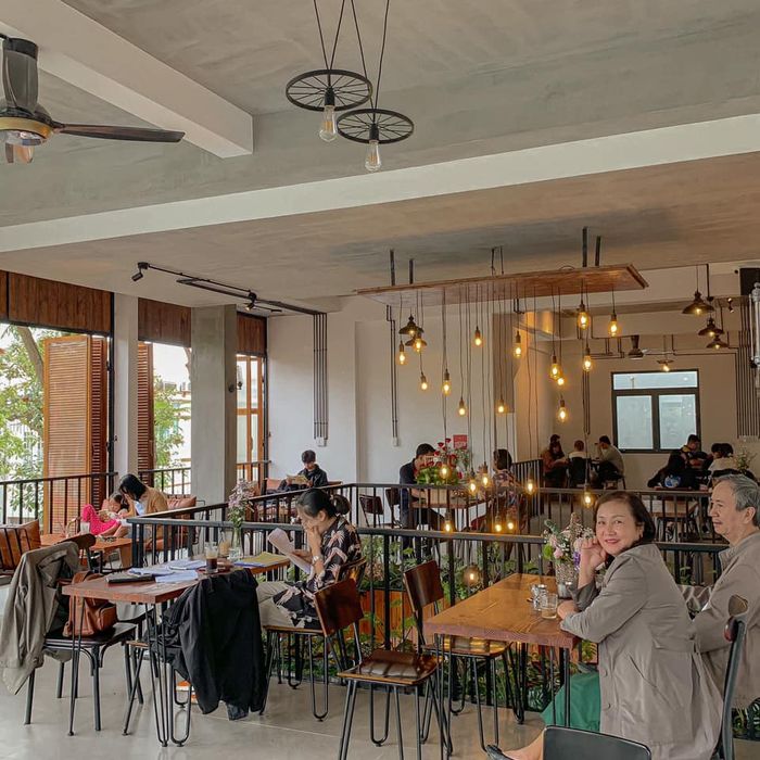 Grand T Coffee Đà Nẵng - Điểm check-in độc đáo tại thành phố biển 5