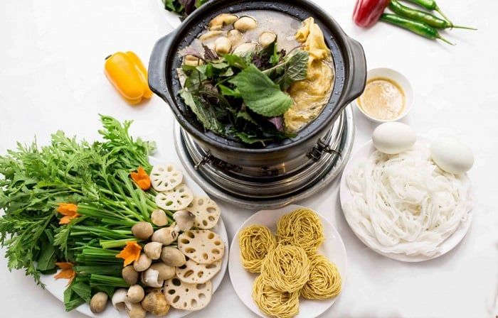 Thưởng thức ẩm thực đêm tại Hải Phòng