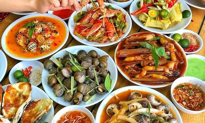 Trải nghiệm ẩm thực đêm tại Hải Phòng