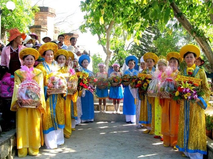 Lễ hội Tháp Bà Ponagar