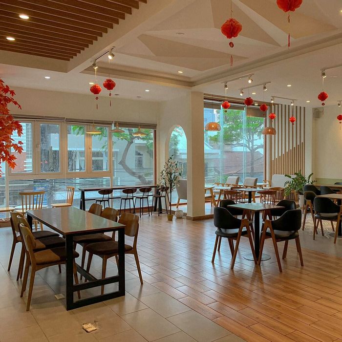 Grand T Coffee Đà Nẵng - Địa điểm check-in độc đáo tại thành phố biển 3