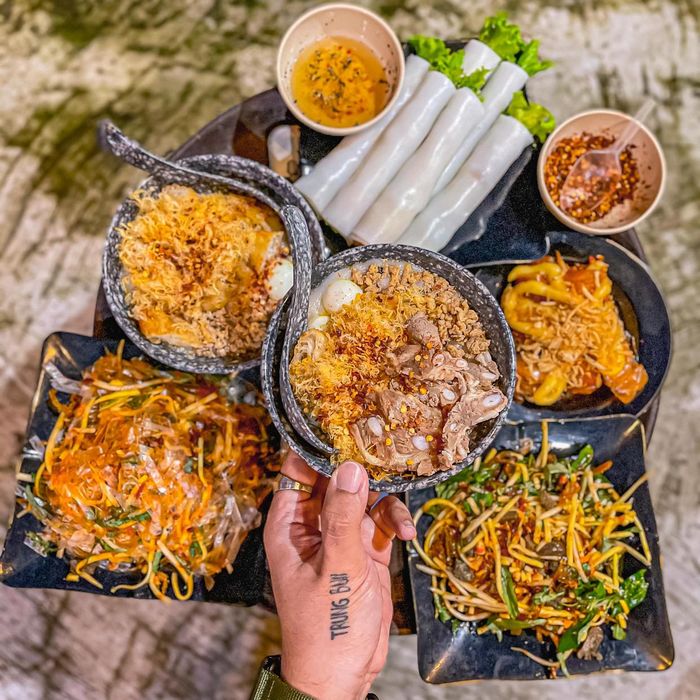 Tổng hợp top 5 địa điểm để bạn thưởng thức cháo quẩy sườn sụn chuẩn vị Đà Nẵng 8