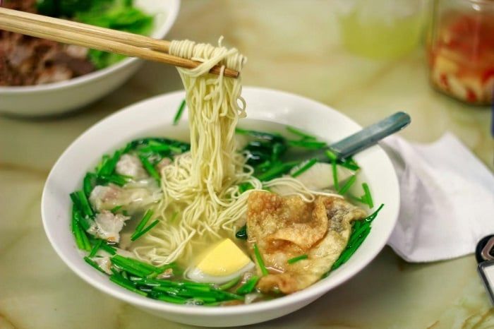 Thưởng thức ẩm thực đêm tại Hải Phòng