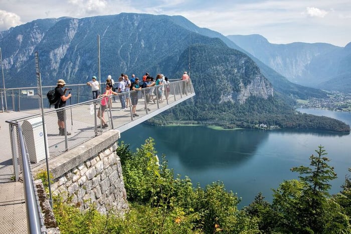 Hallstatt, một trong những thị trấn ven hồ đẹp nhất thế giới tại Áo