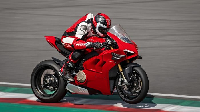 Ducati Panigale V4 S - Những chiếc sportbike nhanh nhất từng được sản xuất