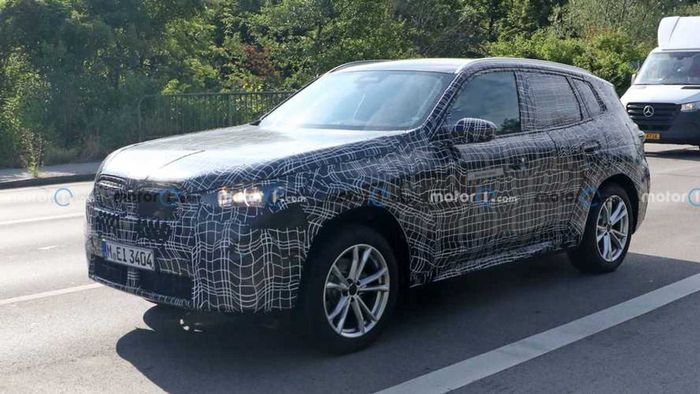 BMW X3 2025 phiên bản mới sắp ra mắt và những thông tin cần biết bmw-x3-phev-front-view-spy-photo-1.jpg