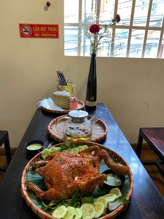Gà nướng cơm lam Đà Lạt