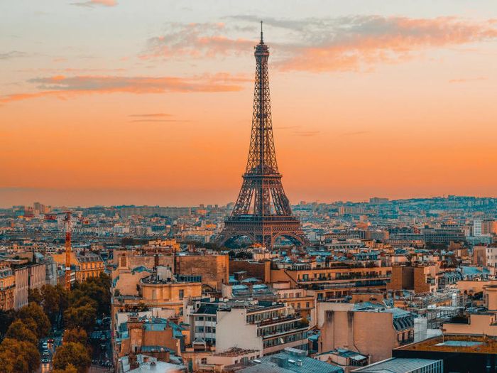 Trước vẻ đẹp lãng mạn của thủ đô Paris, ta say đắm trong hơi ấm của tình yêu tại Pháp 12