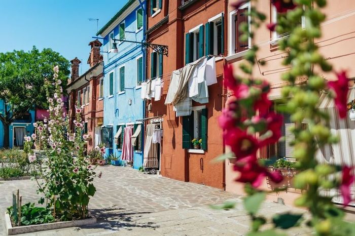 Đảo Burano, điểm du lịch gần Venice nổi tiếng với vẻ đẹp tự nhiên lôi cuốn