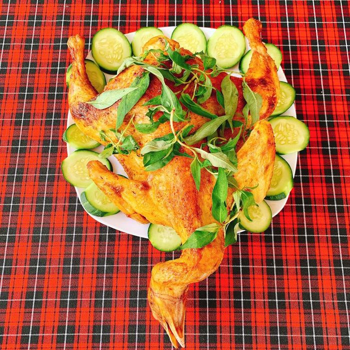 Gà nướng cơm lam Đà Lạt