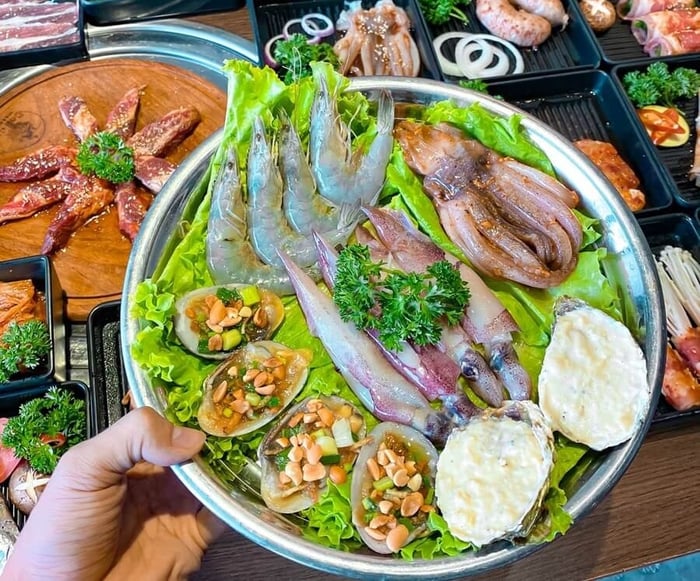 Trải nghiệm buffet hải sản tại Hà Nội