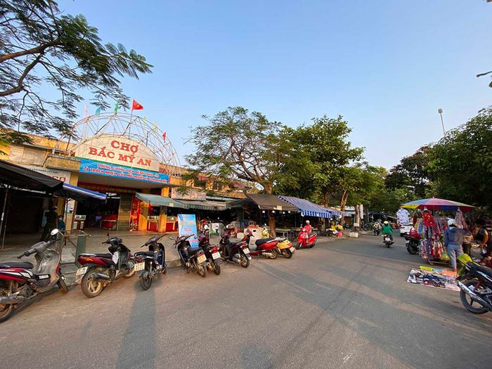 Khám phá hương vị độc đáo của chợ Bắc Mỹ An - điểm đến đặc sản của Đà Nẵng