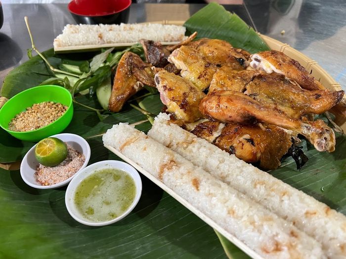 Gà nướng cơm lam Đà Lạt