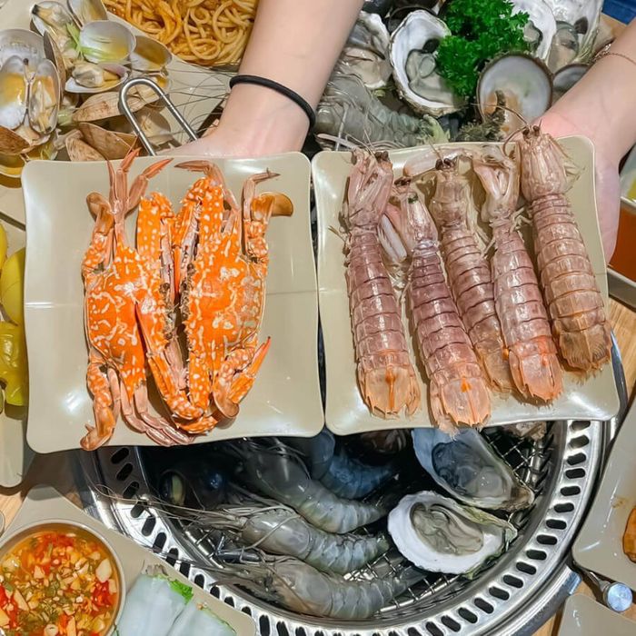 Trải nghiệm buffet hải sản tại Hà Nội