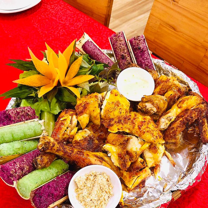 Gà nướng cơm lam Đà Lạt