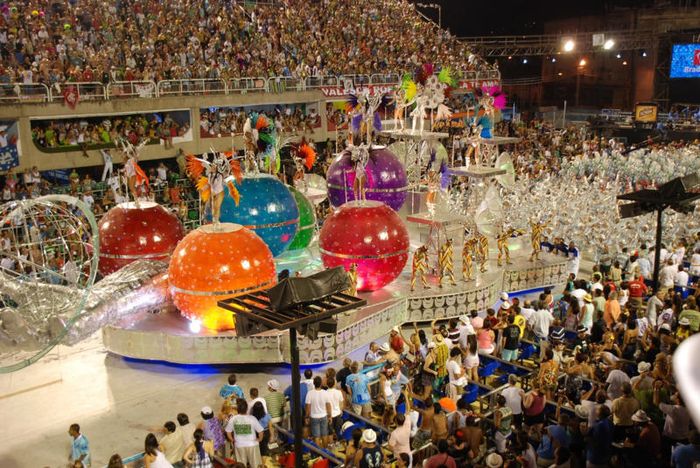 Tham gia Lễ hội Rio Carnival - Sự kiện sặc sỡ lớn nhất Brazil 5